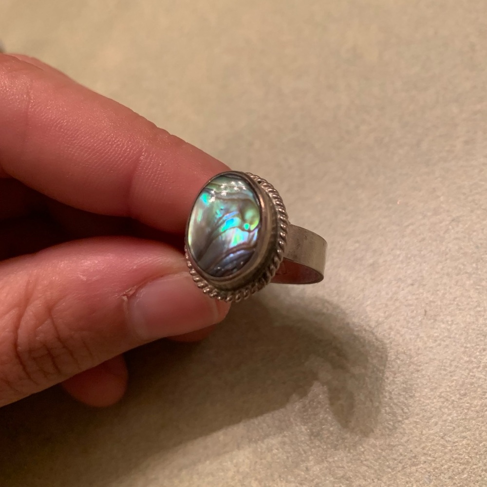 Silver vintage  and opal style gemstone ring